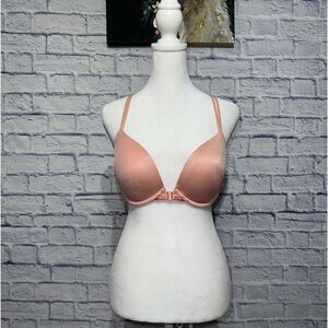 Victoria’s Secret Very sexy push up size 32DD peach bra